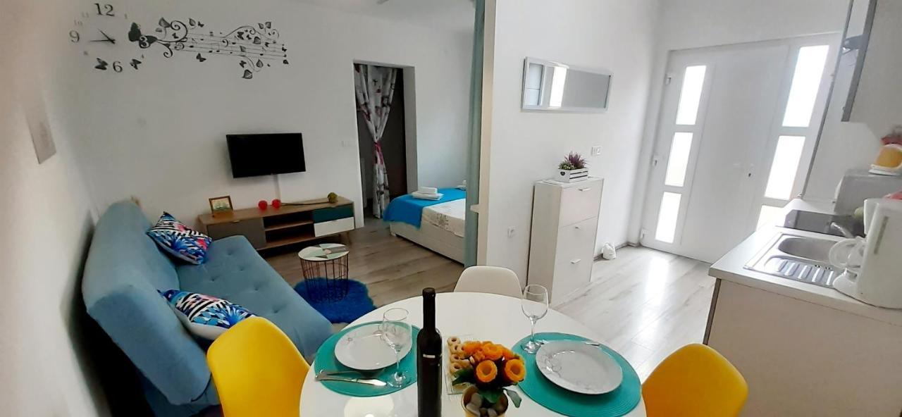 Lennida With Free Parking Apartman *