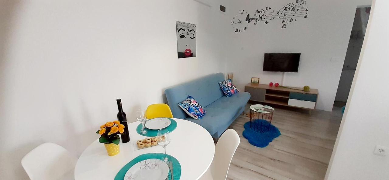 Apartman Lennida With Free Parking